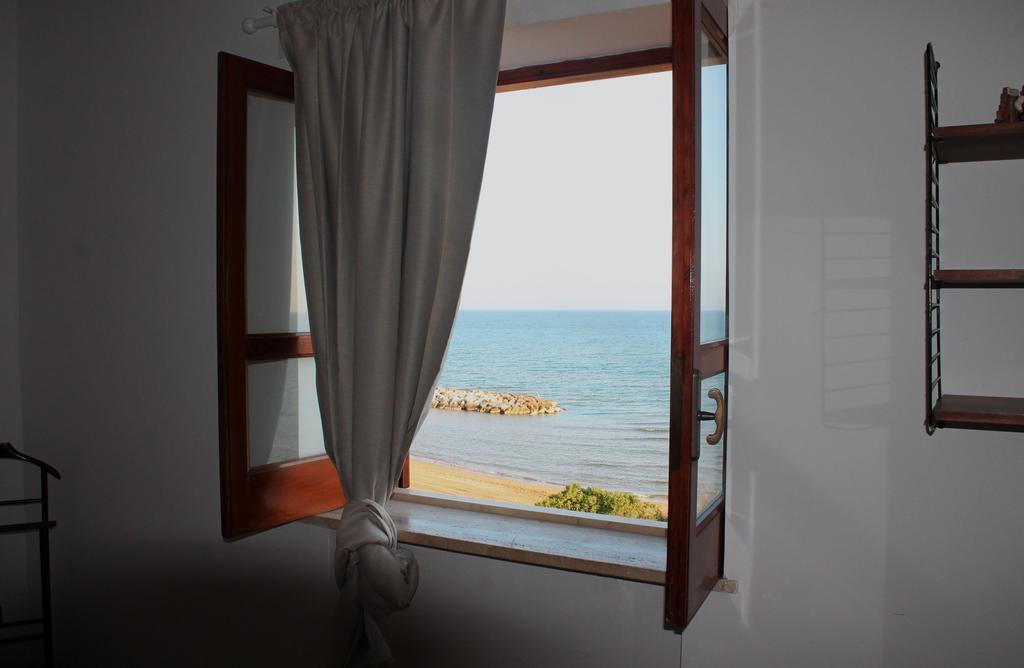 Villa Eva Sul Mare Area "A" Поццалло Номер фото
